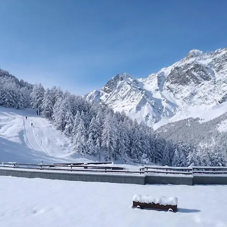 Residenza Del Cirmolo Cervinia Vda Vacanze In Vetta Cir 0205 *